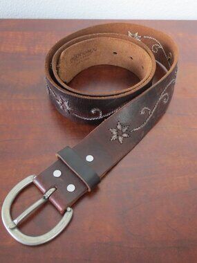 Nocona Leather Embroidered Women's Belt Size XL 13/4" Wide